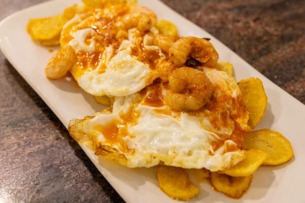 foto huevos rotos restaurante recoveco talavera